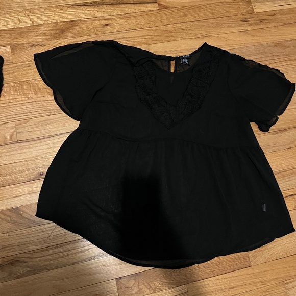 Torrid mesh whimsigoth top - Picture 1 of 7